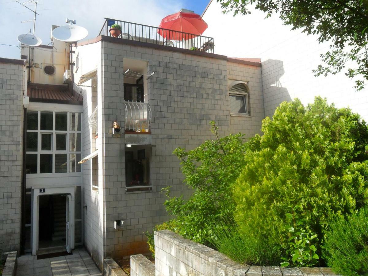 Apartments Simpa 니바이스 외부 사진