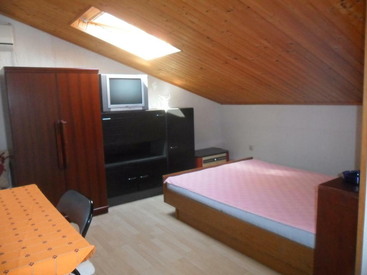 Apartments Simpa 니바이스 외부 사진